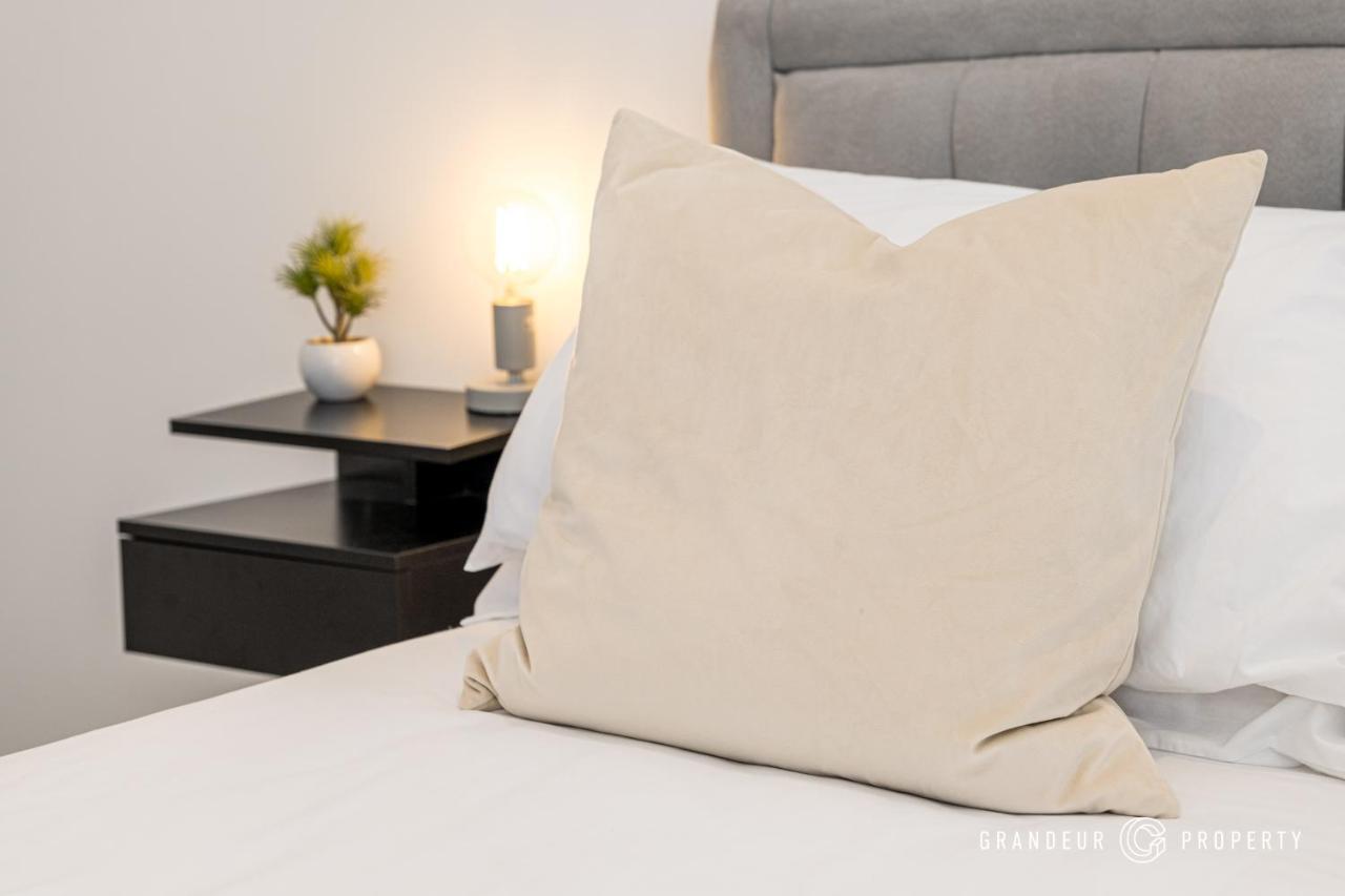 Carbery Ridge By Grandeur Property บอร์นมัธ ภายนอก รูปภาพ