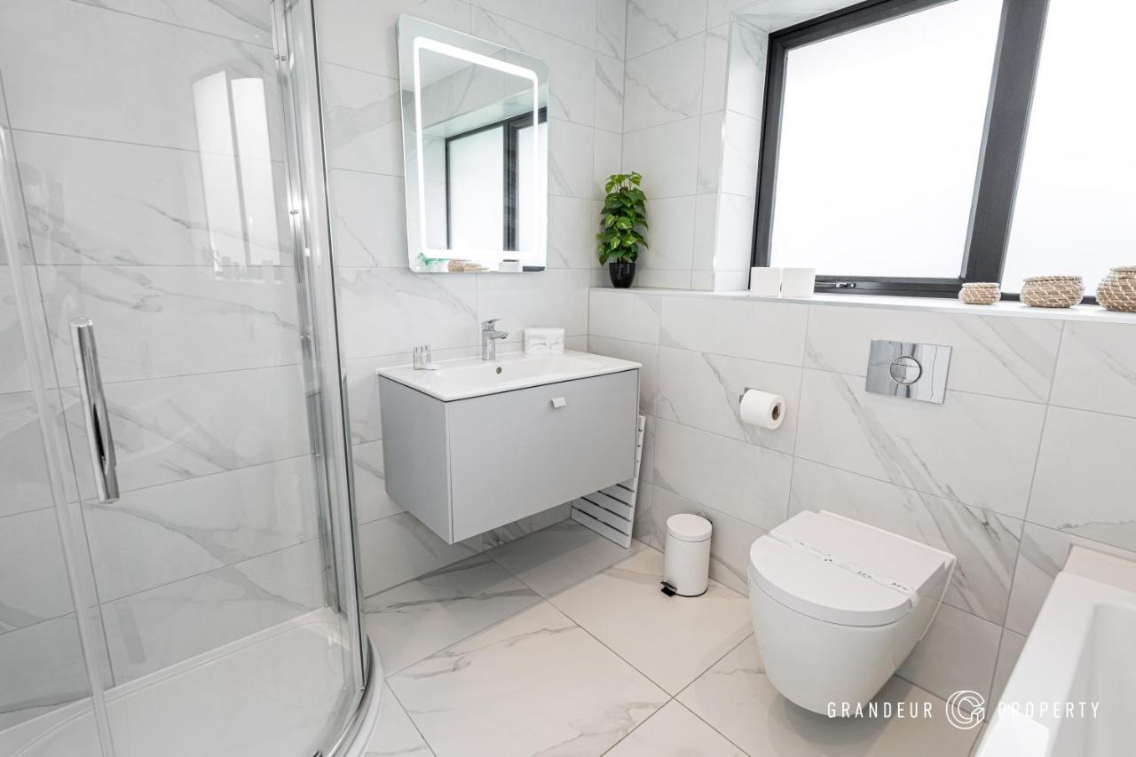 Carbery Ridge By Grandeur Property บอร์นมัธ ภายนอก รูปภาพ